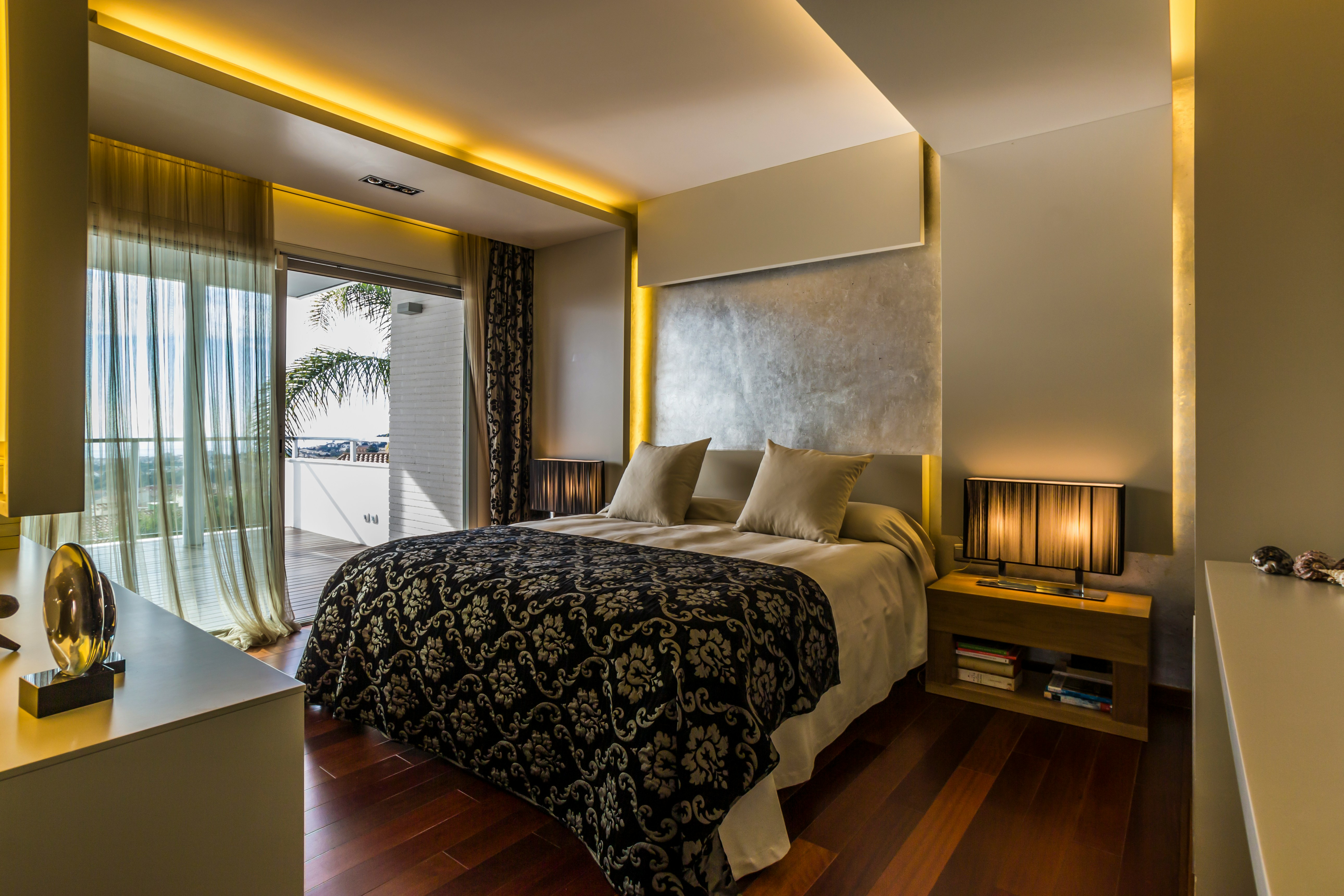 <p>Model adı: Modern İşıqlandırmalı </p><p><br></p>